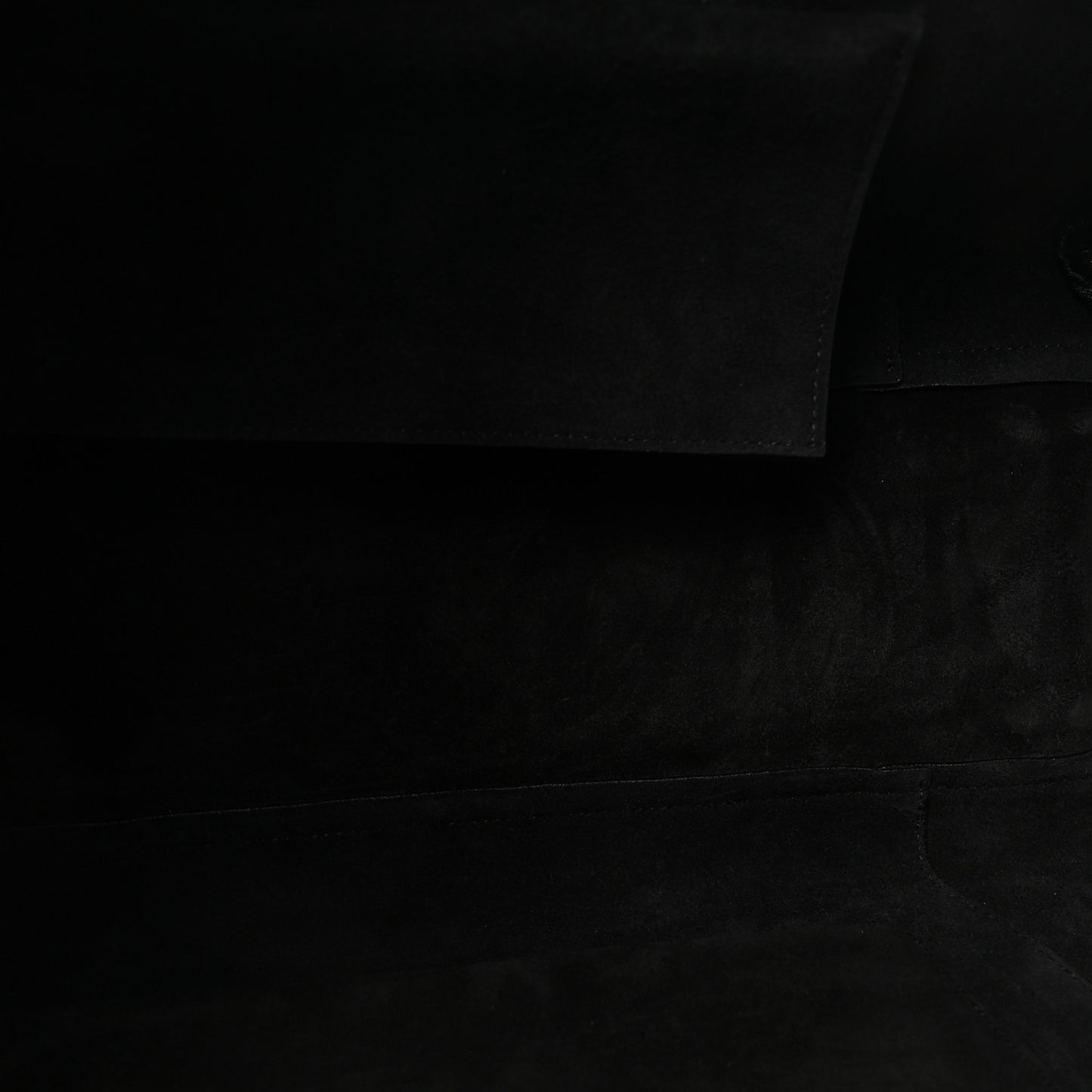 Supple Shiny Lambskin Luggage Black