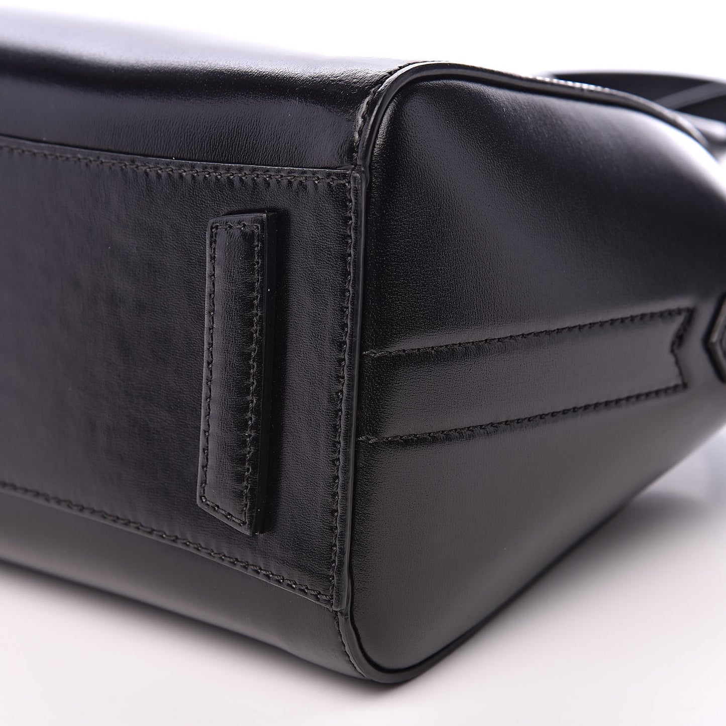 Shiny Lord Calfskin Mini Antigona Black
