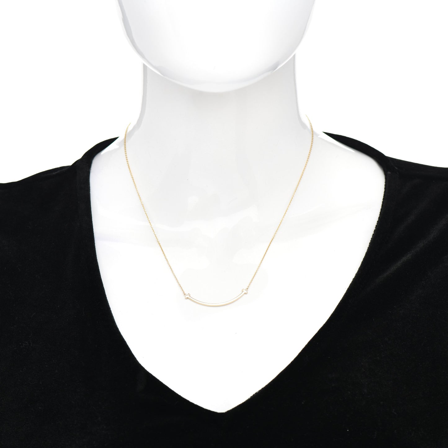 18K Yellow Gold Small T Smile Pendant Necklace