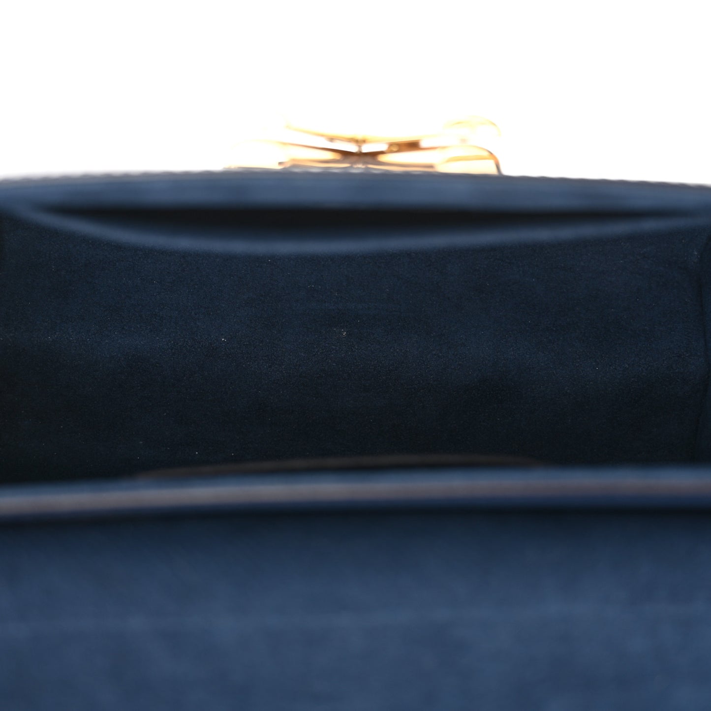 Epi Twist Shoulder Bag MM Indigo