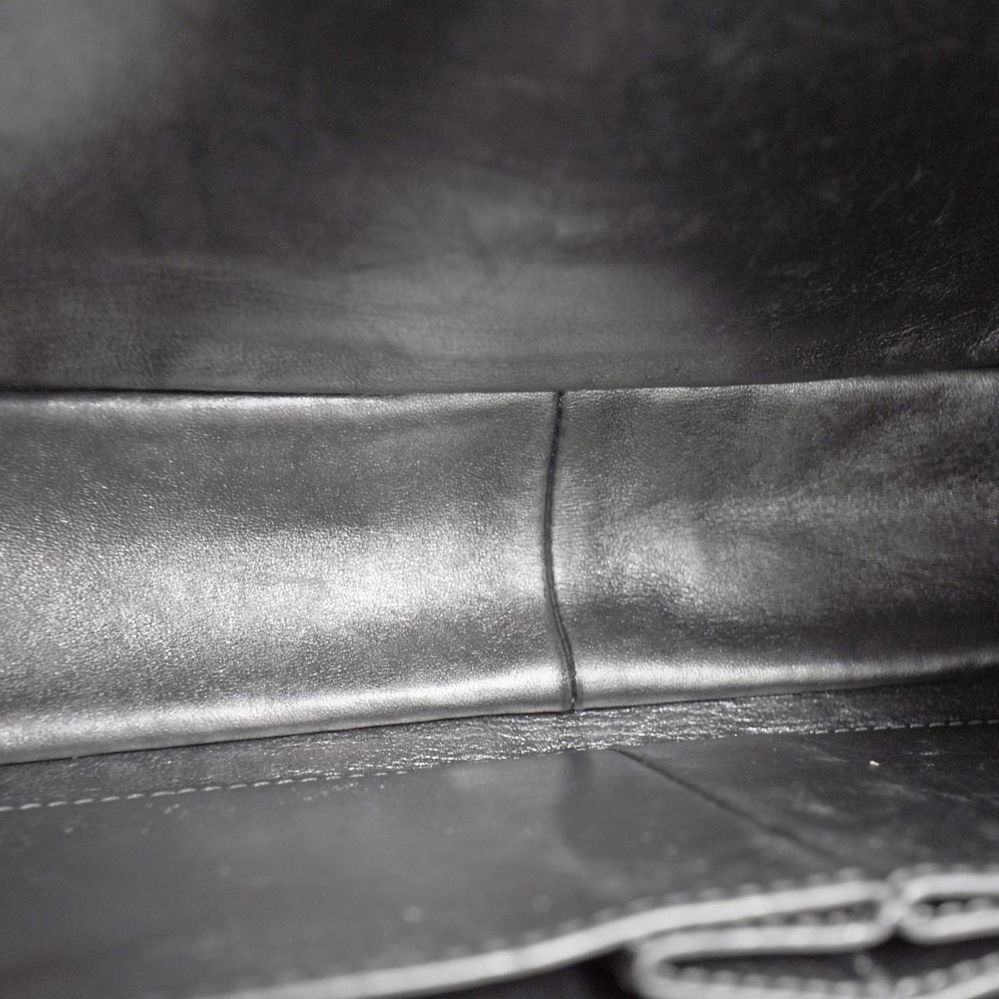 Distressed Leather 2.55 Reissue 226 Flap Silver