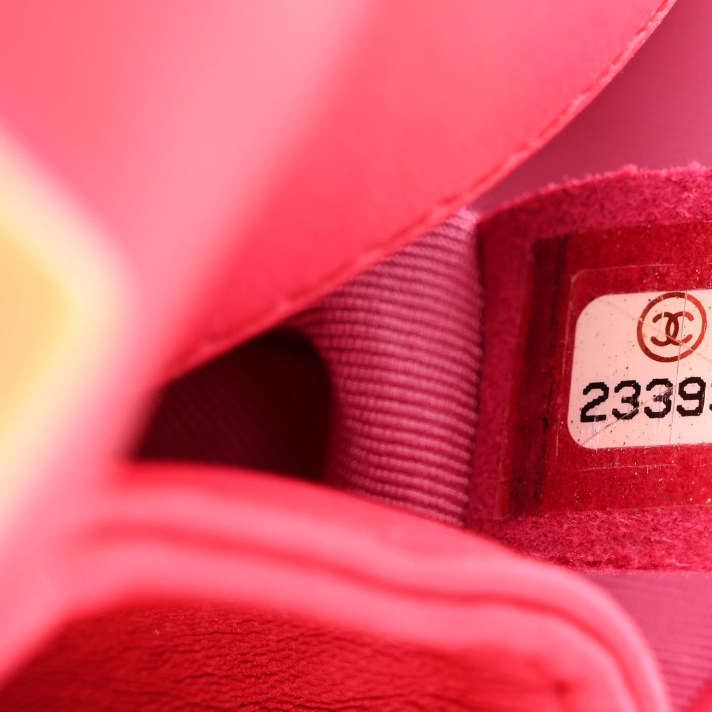 Lambskin Tweed Small Boy Flap Fuchsia