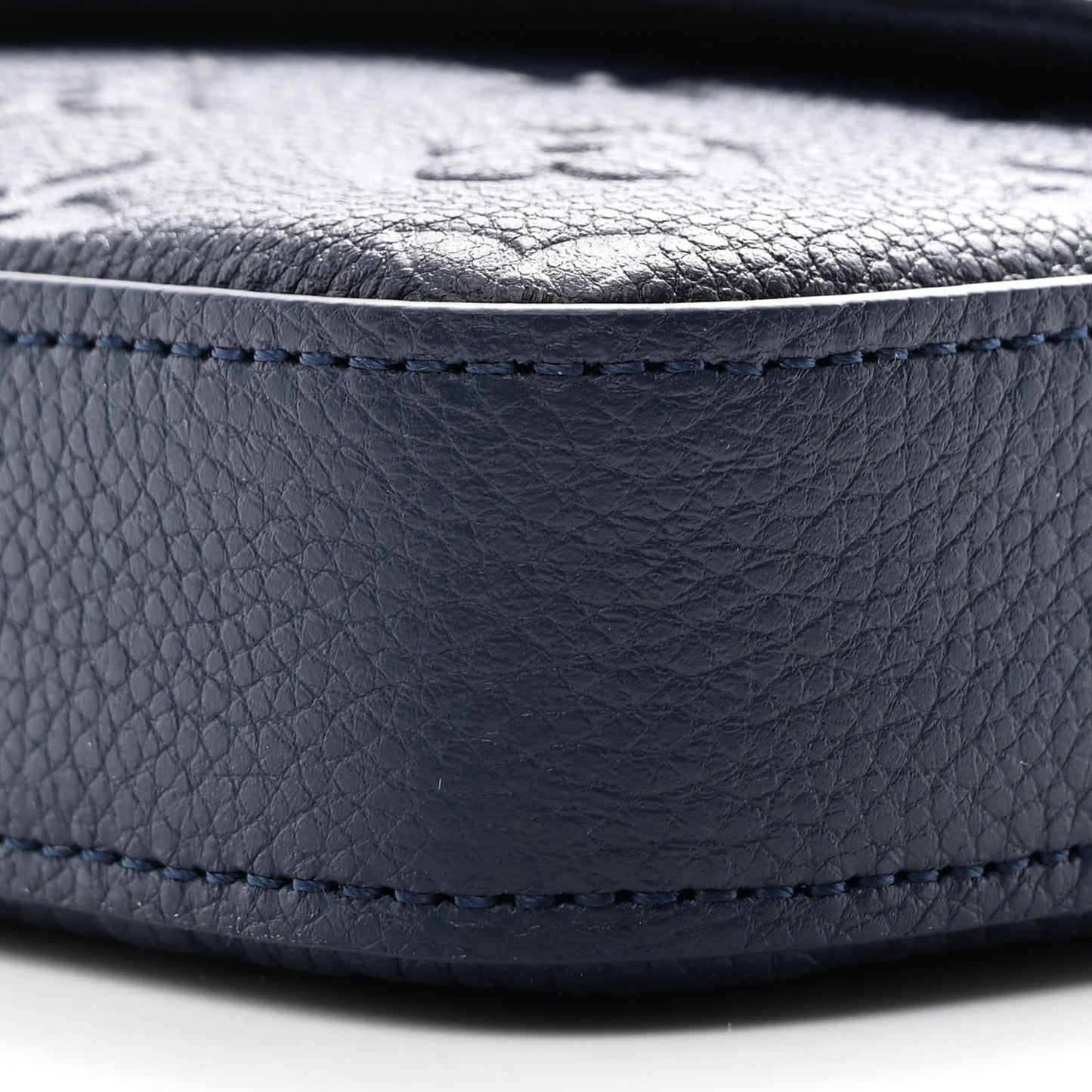 Empreinte Pochette Felicie Chain Wallet Navy