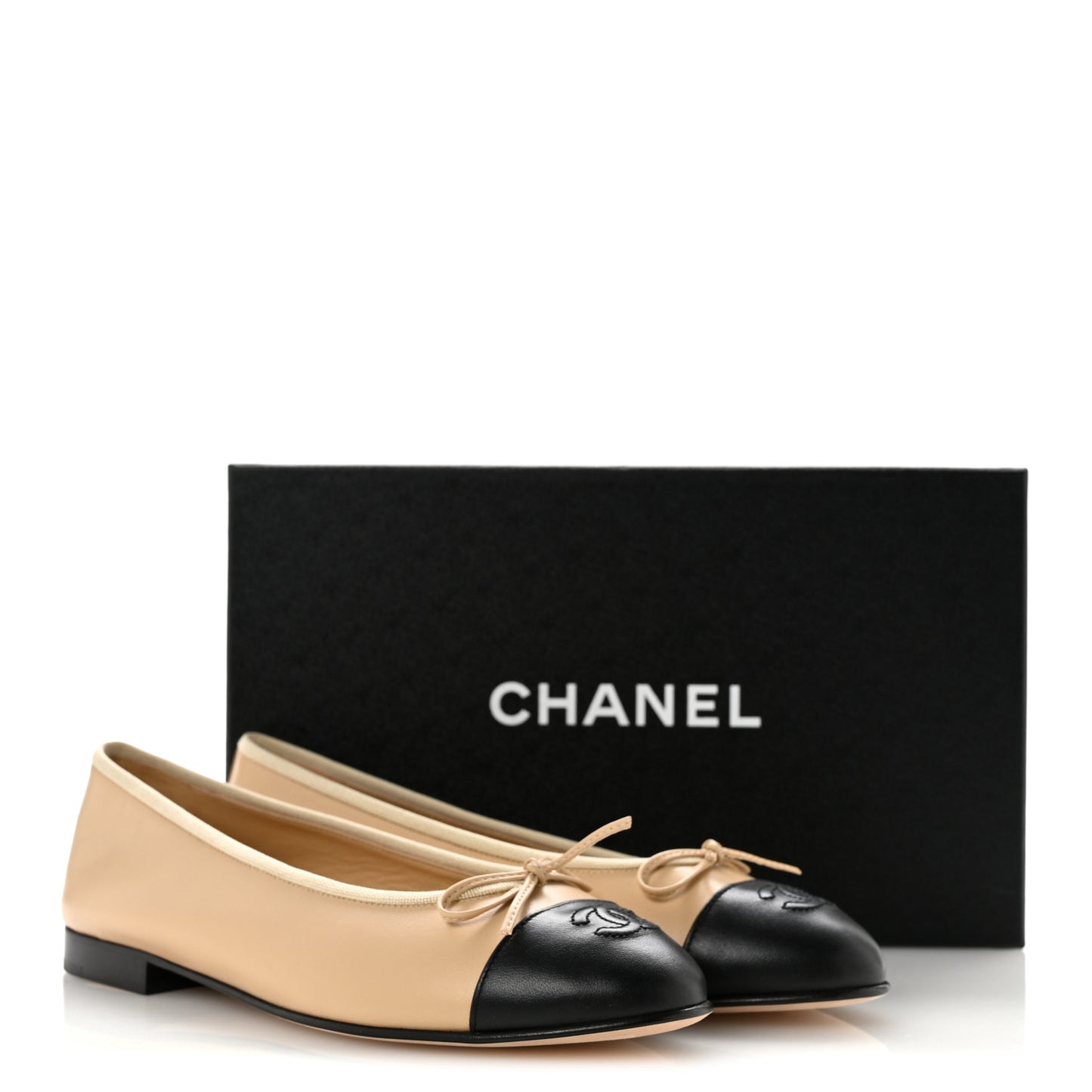 Lambskin Cap Toe CC Ballerina Flats 39.5 Beige Black