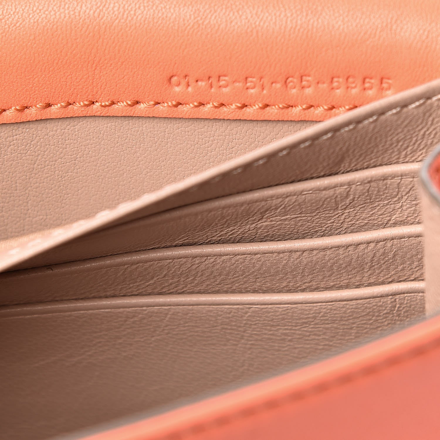 Chloe Lambskin Bow Wallet On Chain 9 of 11