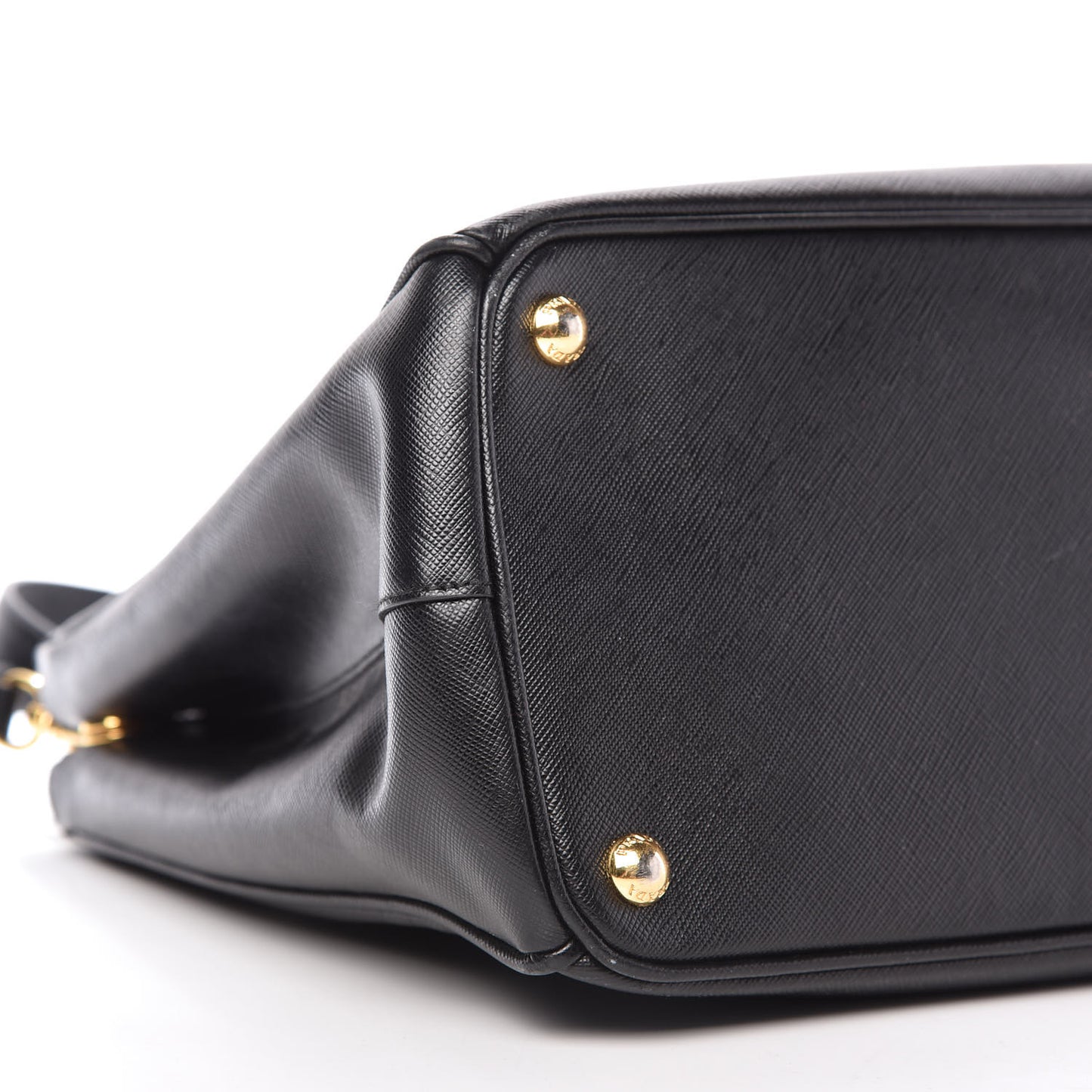 Saffiano Medium Galleria Double Zip Tote Black