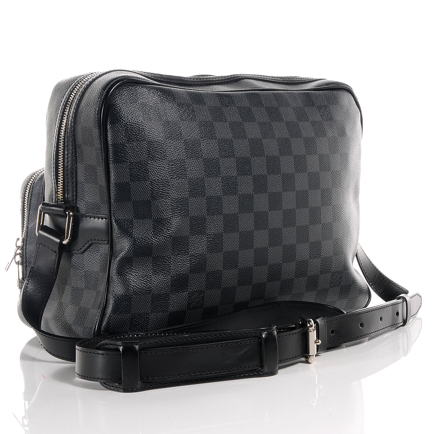 Louis Vuitton Damier Graphite Ieoh Messenger Bag 10 of 14