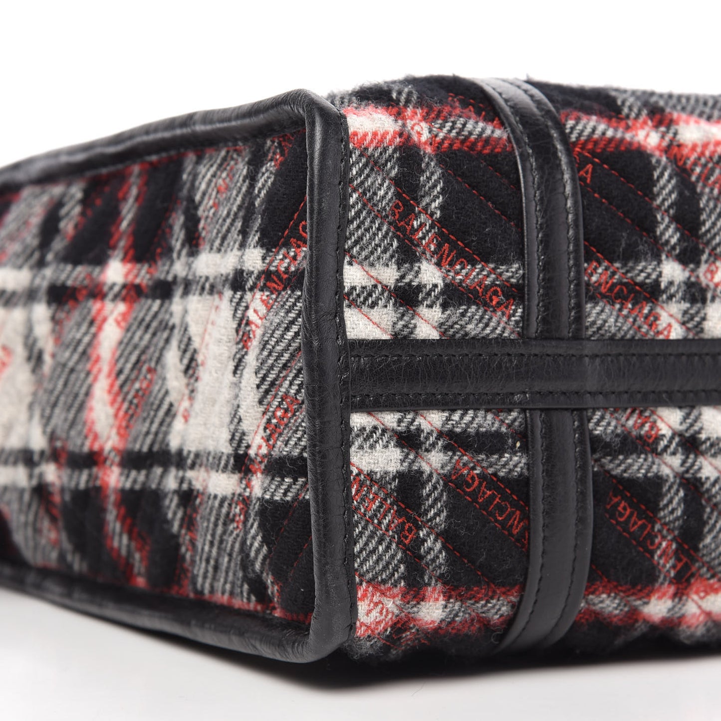 Wool Cuir Arena Plaid Diagonal Allover Logo Matelasse S Bazar Shopper Tote Black White Red