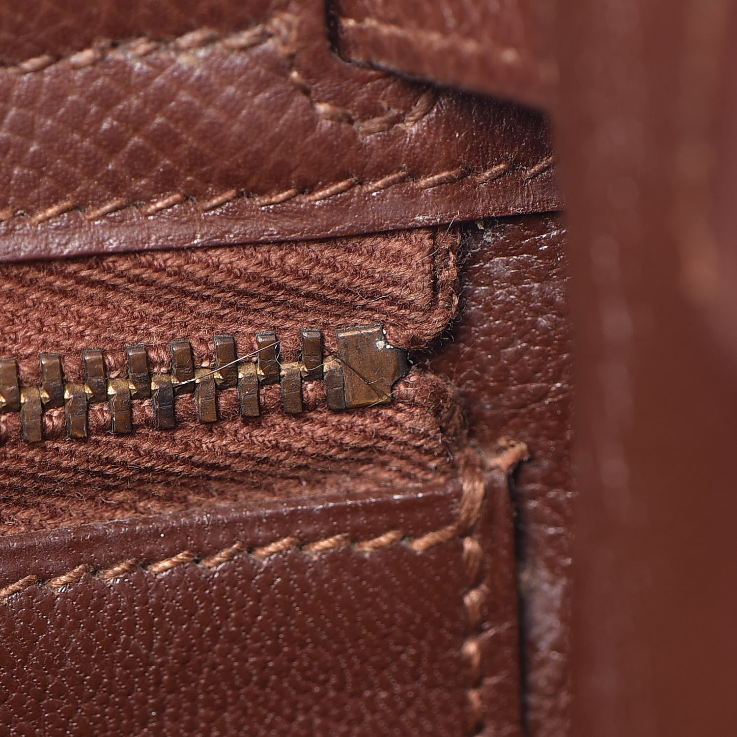 Hermes Courchevel Kelly Sellier 32 Chocolate 26 of 34