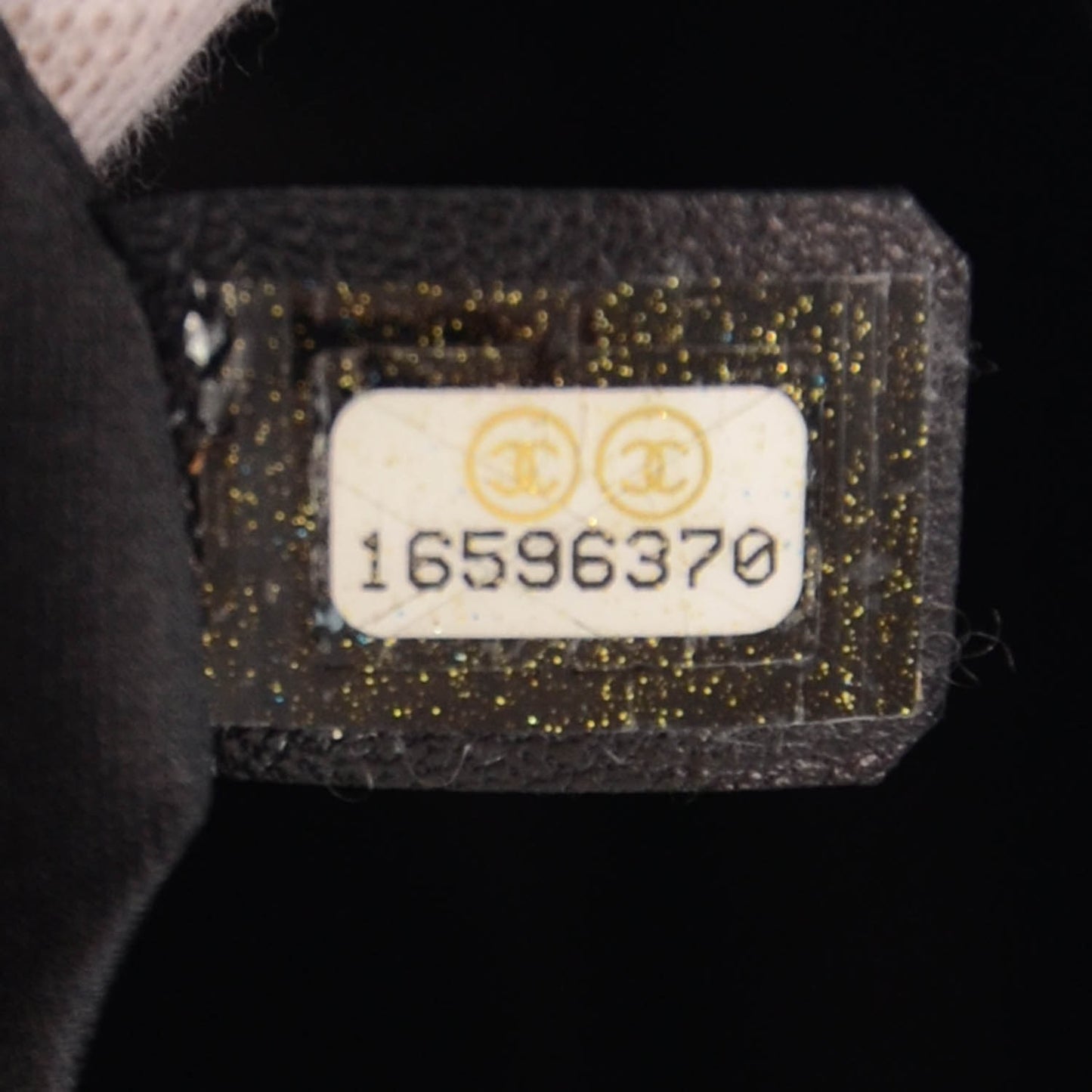Caviar XL Grand Shopping Tote GST Black