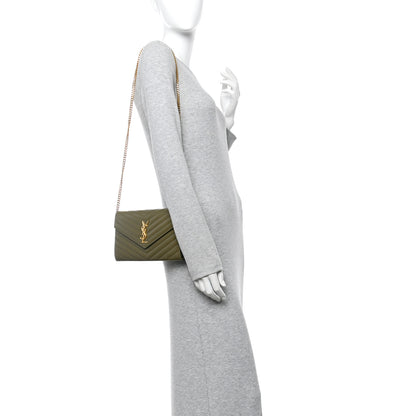 Saint Laurent Grain De Poudre Matelasse Chevron Monogram Chain Wallet Vert Kaki 2 of 9