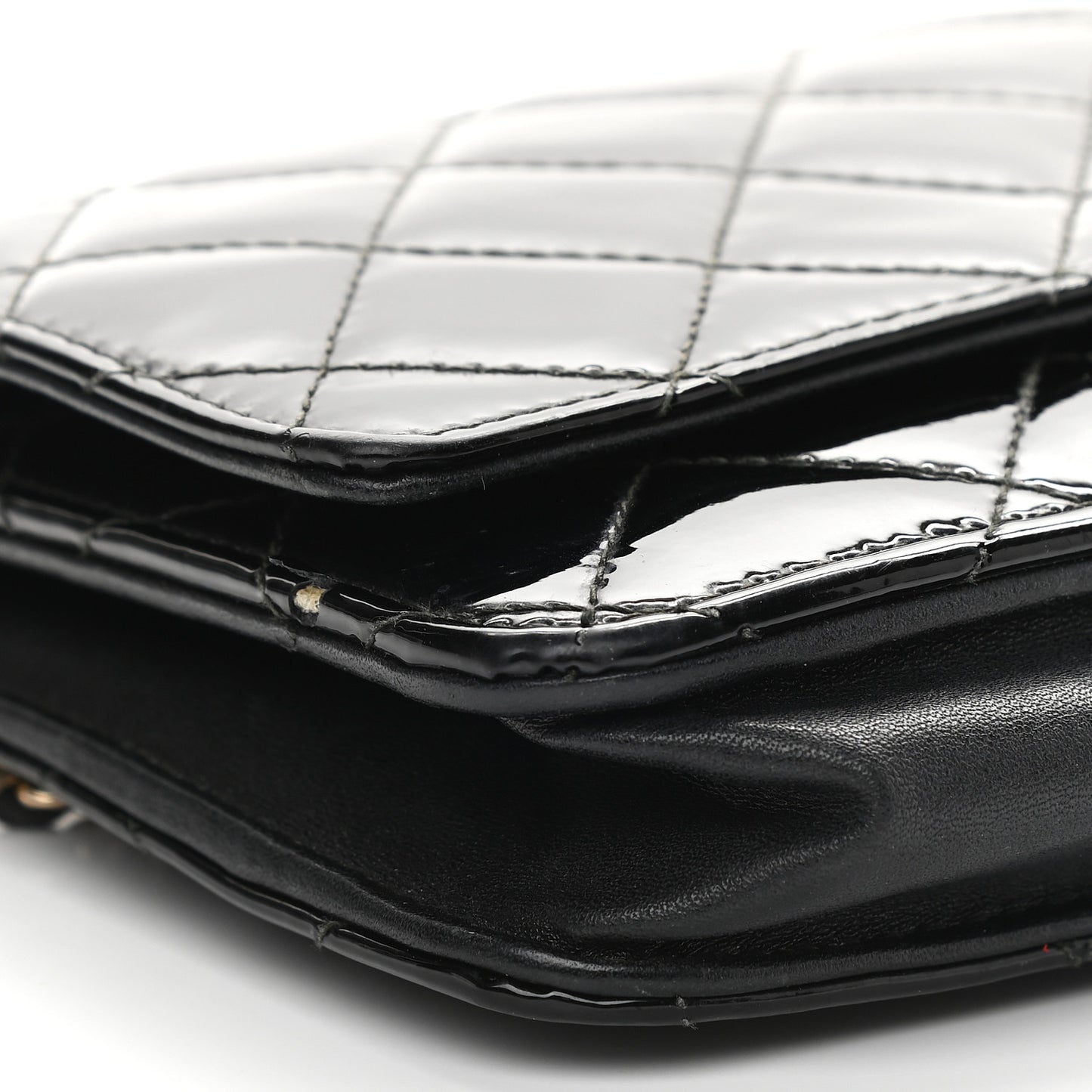Patent Quilted Wallet On Chain WOC Black