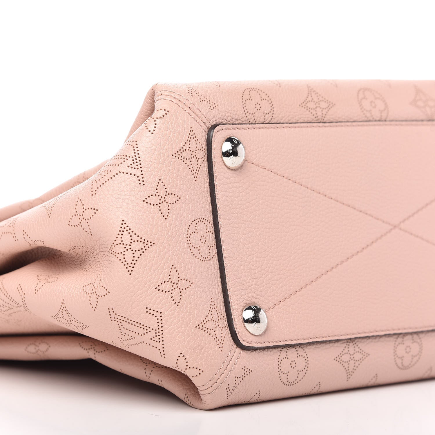 Louis Vuitton Mahina Babylone PM Magnolia 6 of 10