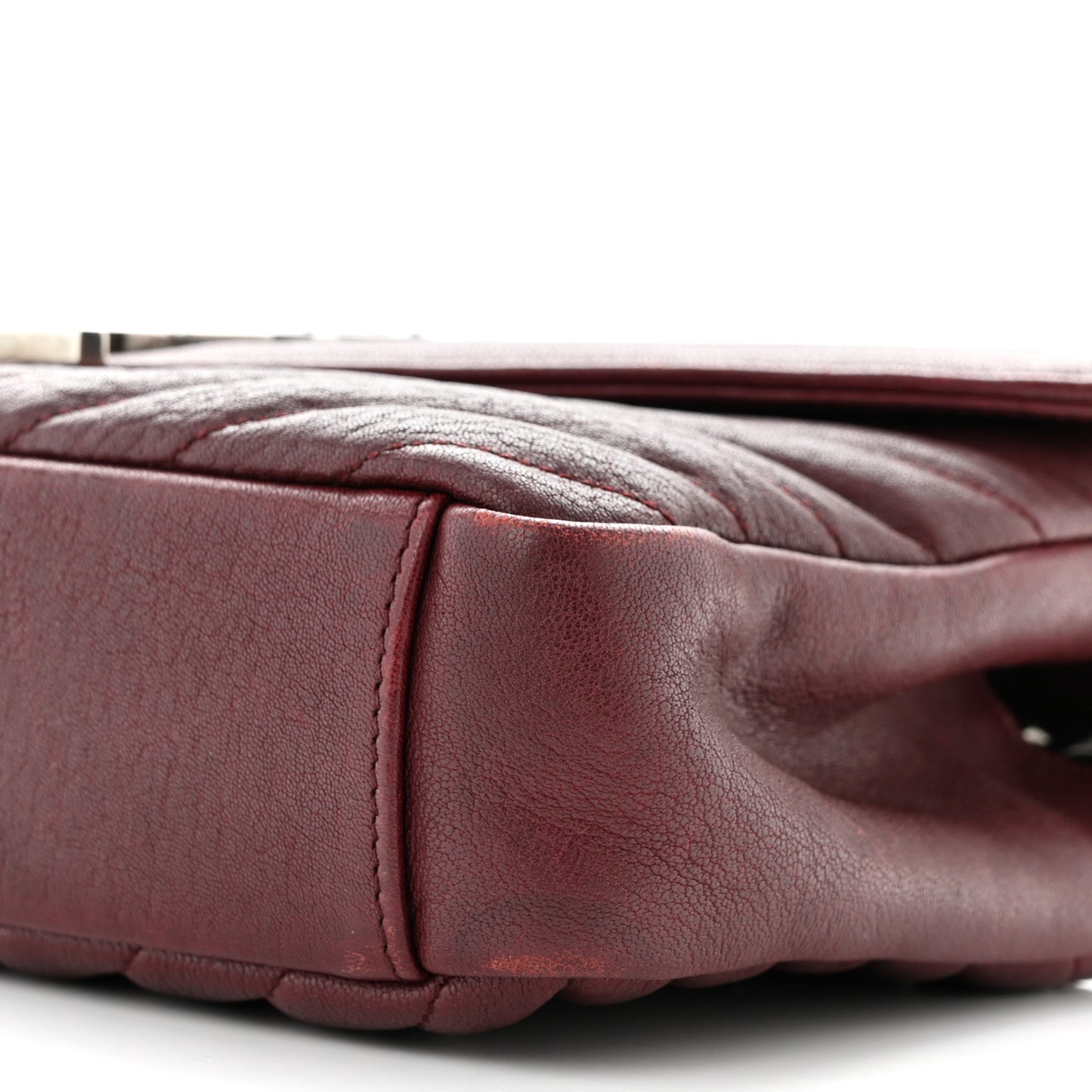Sheepskin Matelasse Chevron Medium College Bag Rouge Legion