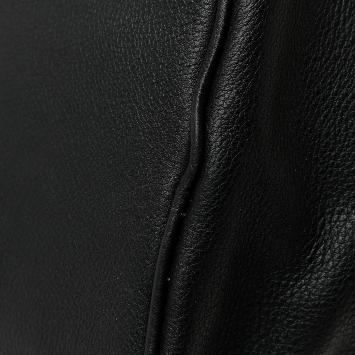 Grained Calfskin Classic Duffle Black