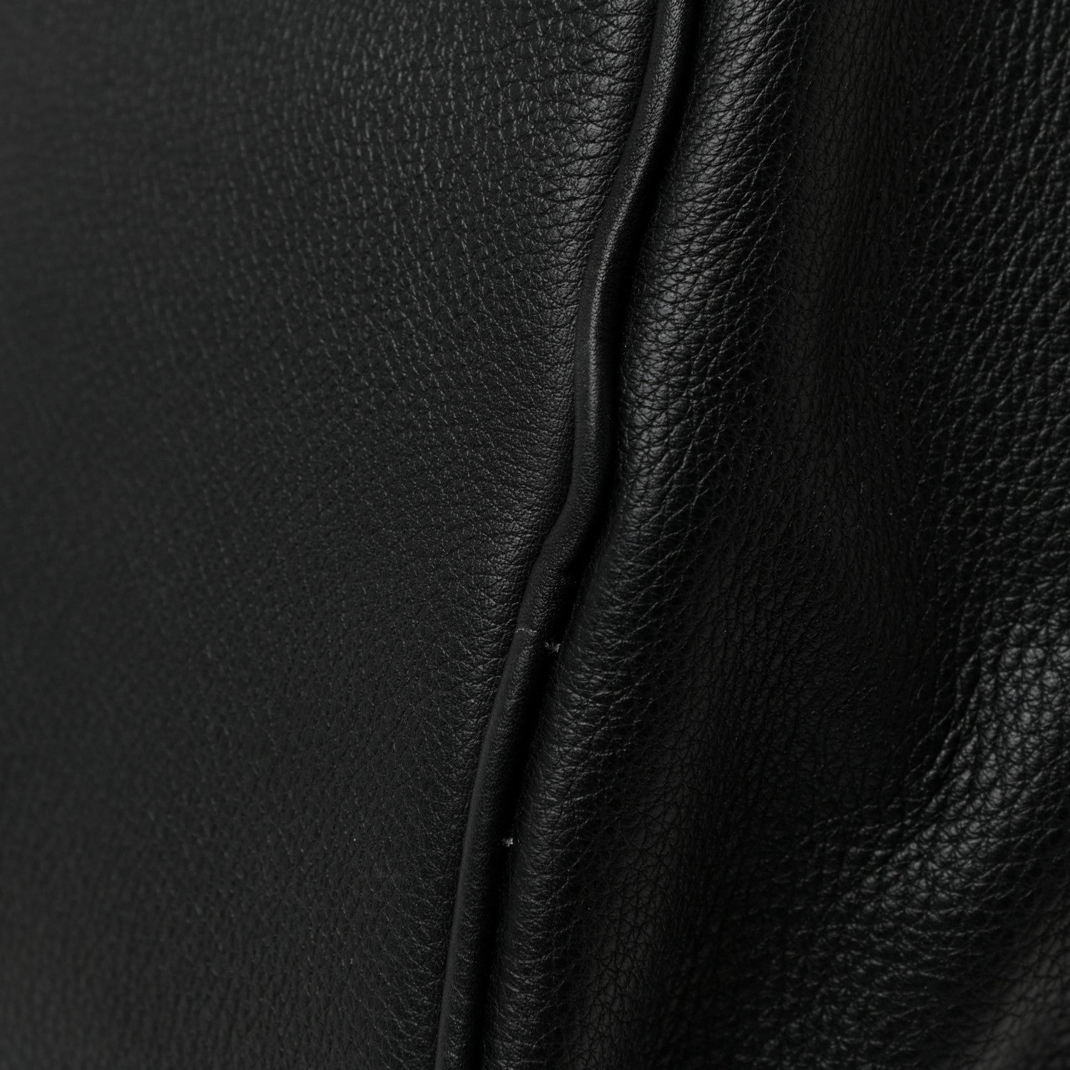 Saint Laurent Grained Calfskin Classic Duffle Black 9 of 10