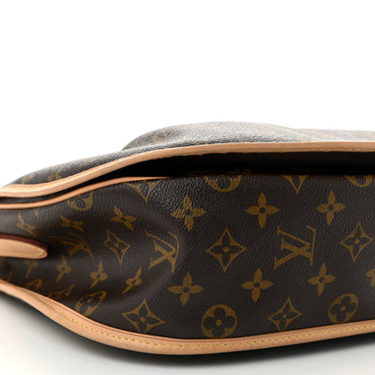 Louis Vuitton Monogram Menilmontant MM 8 of 10