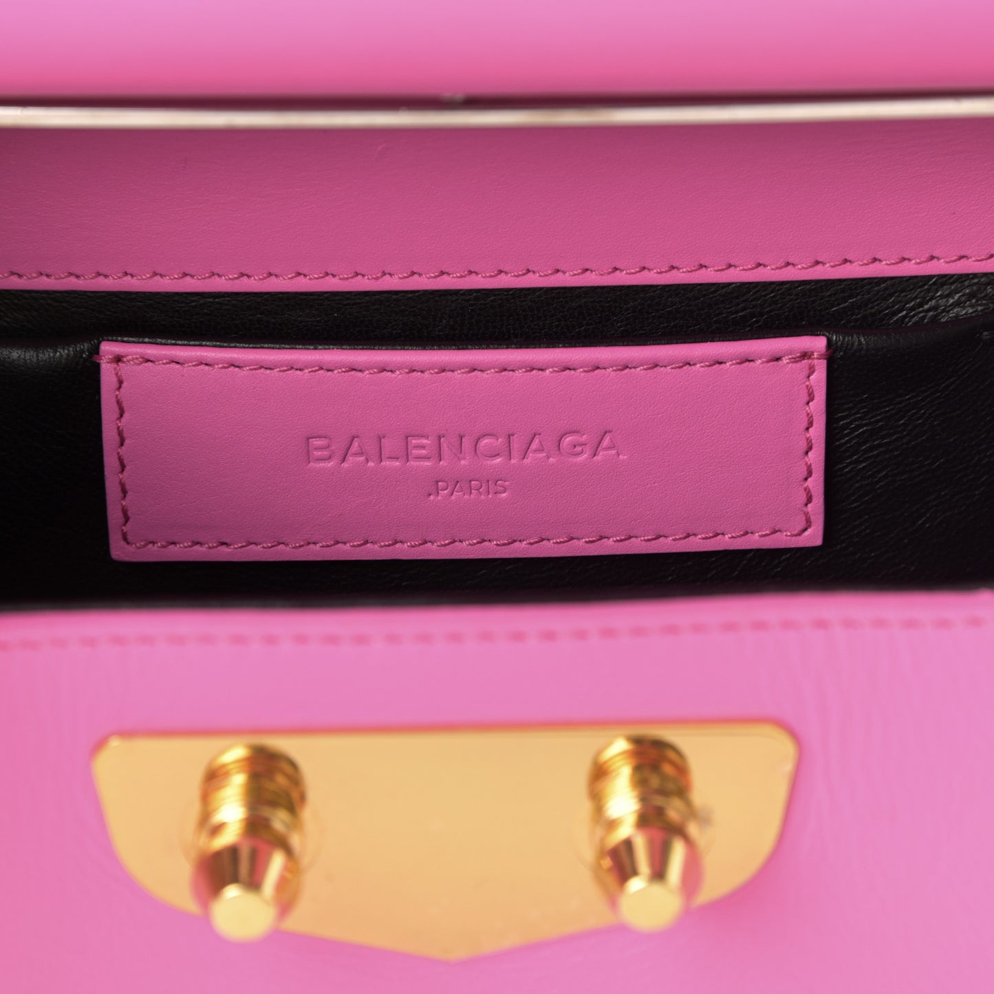 Smooth Calfskin Min Neo Classic Chain Box Rose Bubblegum