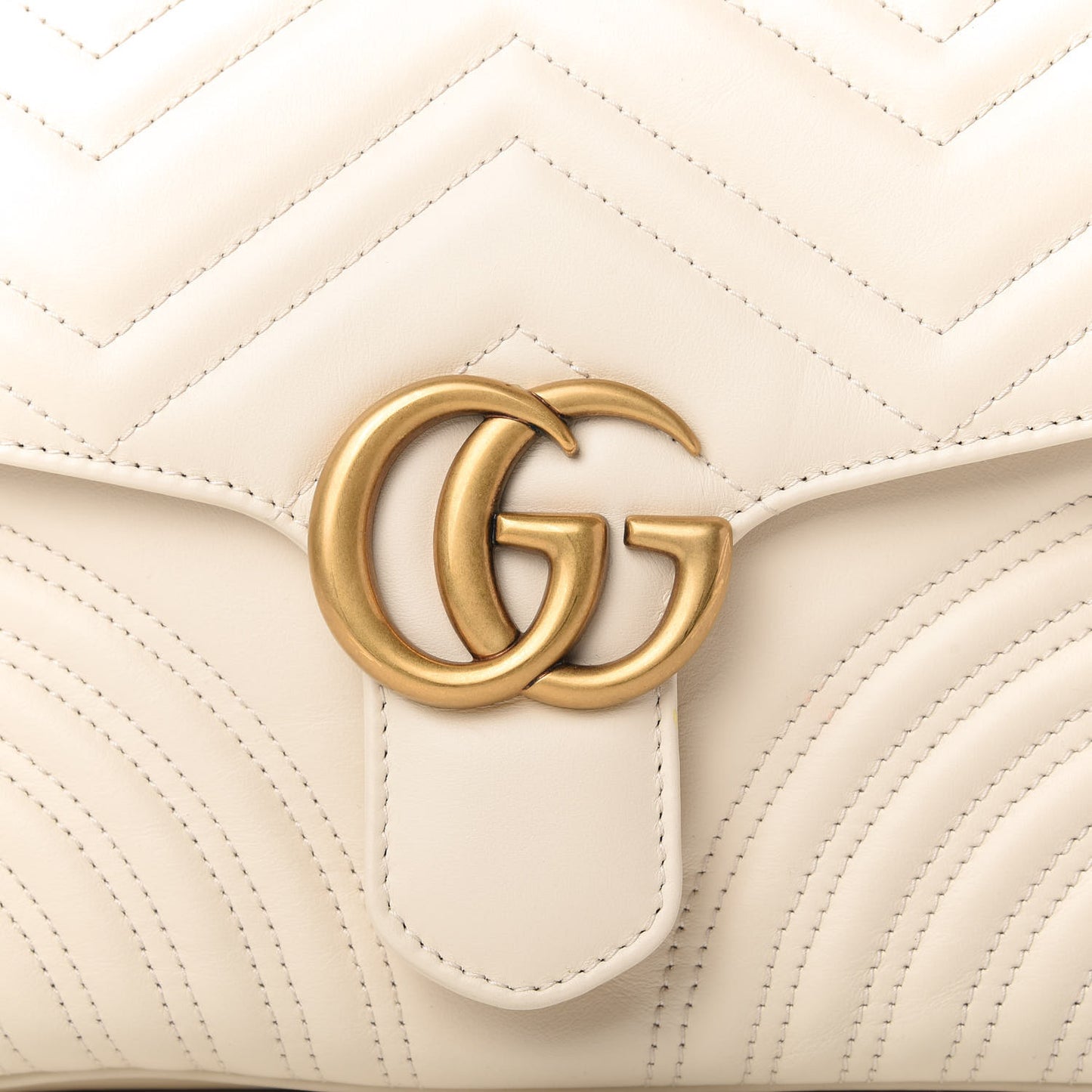 Calfskin Matelasse Small GG Marmont Top Handle Shoulder Bag White