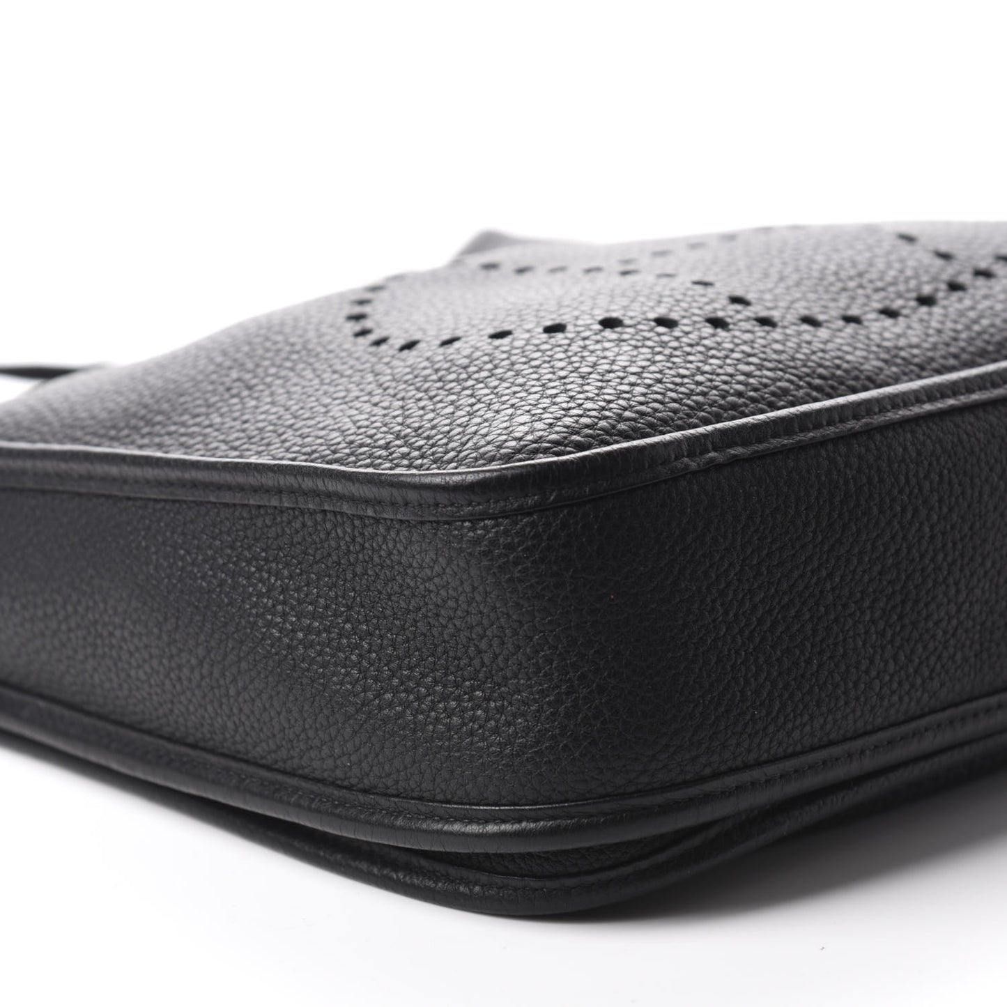 Taurillon Clemence Evelyne III PM Black