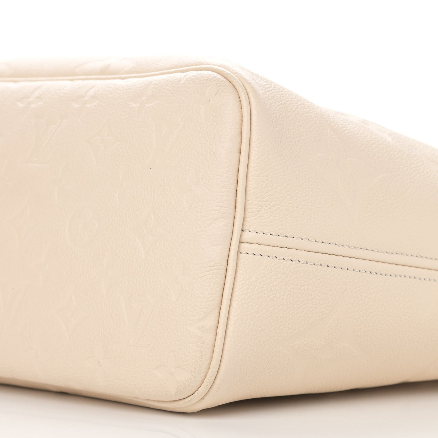 Empreinte Monogram Giant Neverfull MM Cream