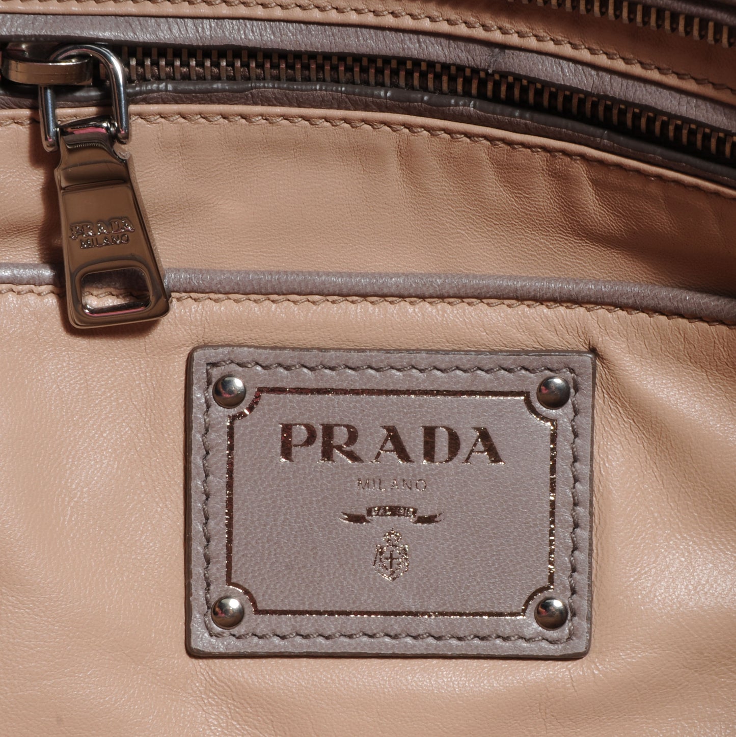 Nappa Antik Bauletto Satchel Argilla