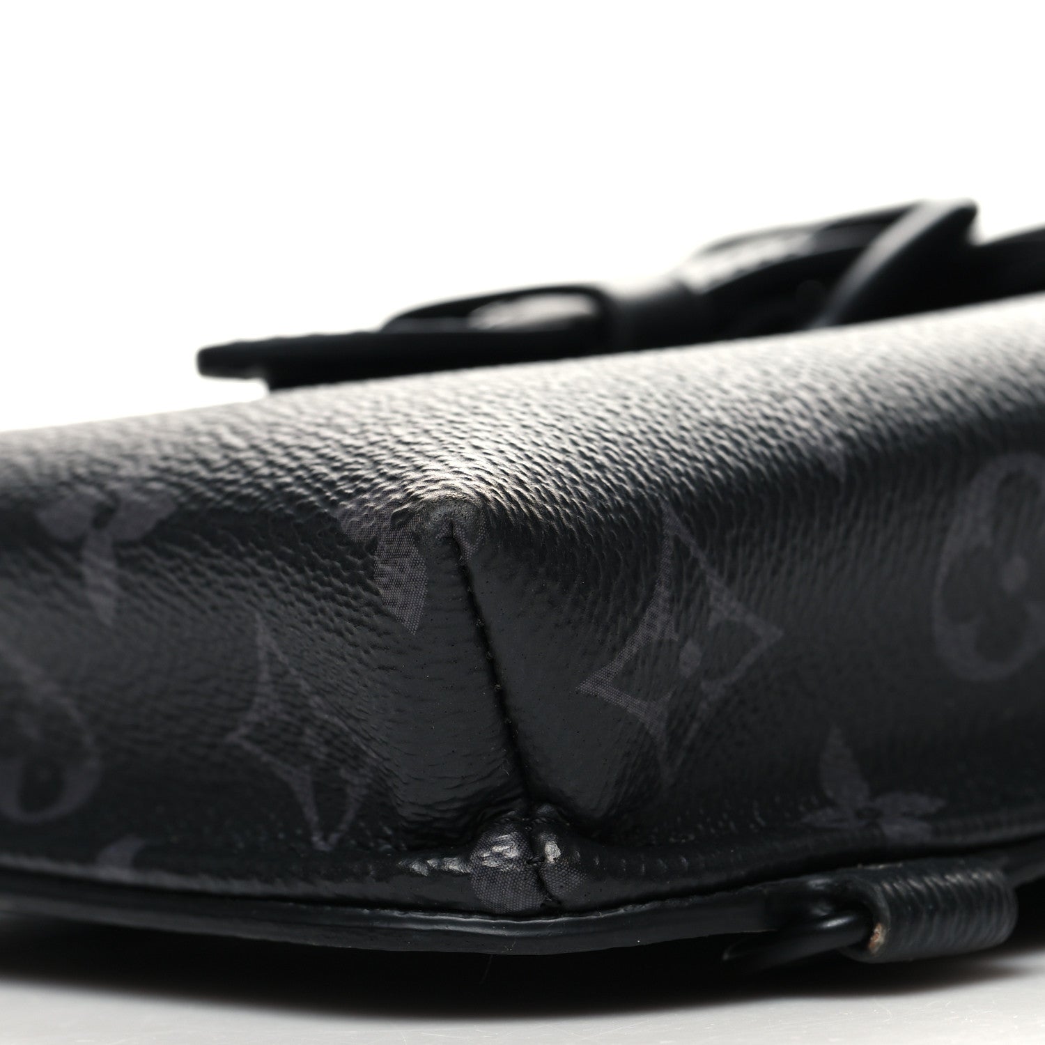 Louis Vuitton Monogram Eclipse Saumur Slingbag Black 9 of 9