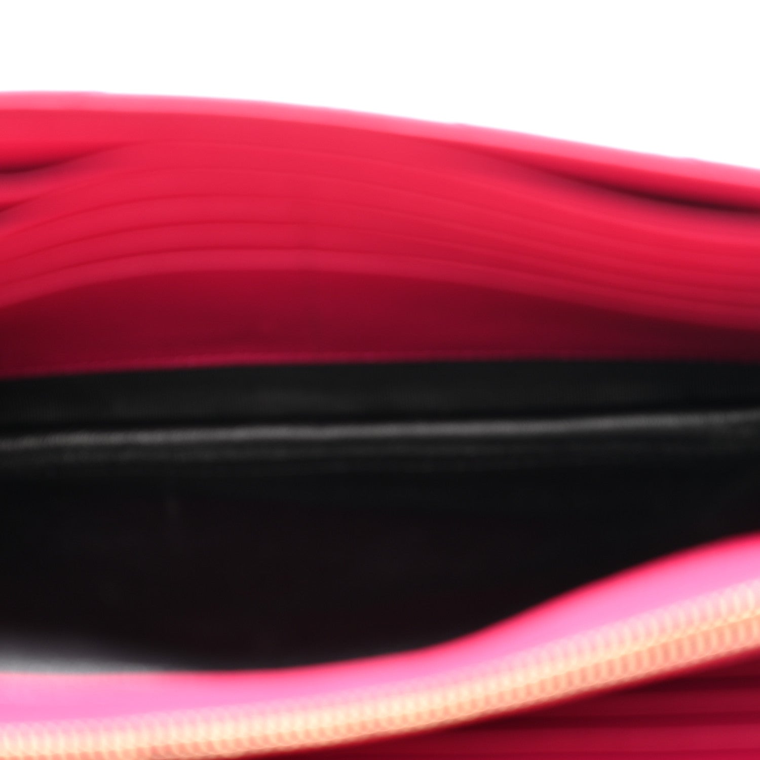 Saint Laurent Grain De Poudre Matelasse Chevron Monogram Chain Wallet Lipstick Fuchsia 6 of 15