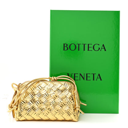 Bottega Veneta Laminated Calfskin Intrecciato Embossed Wood Effect Concert Pouch Gold 10 of 10