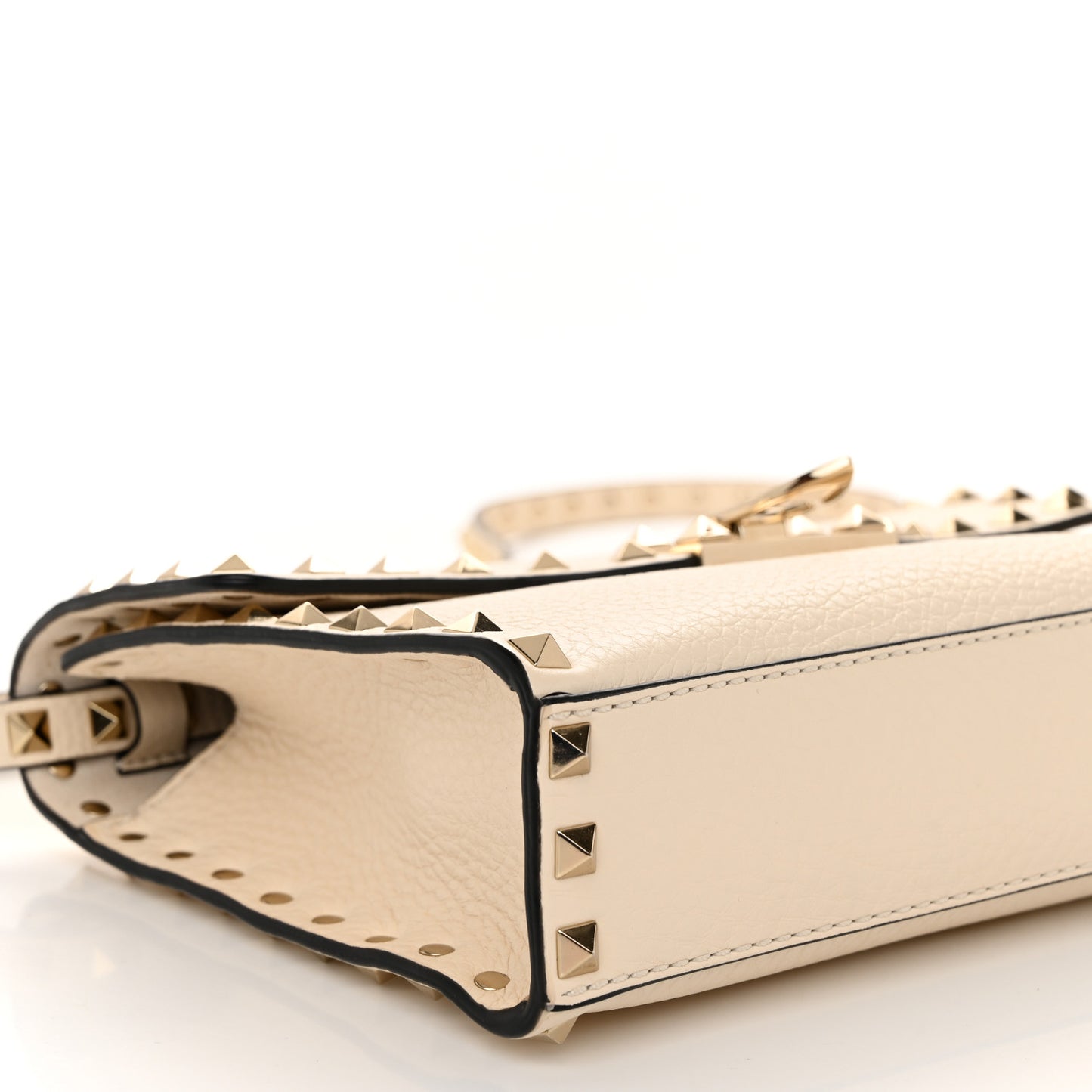 Pebbled Calfskin Medium Rockstud Flip Lock Crossbody Bag Light Ivory