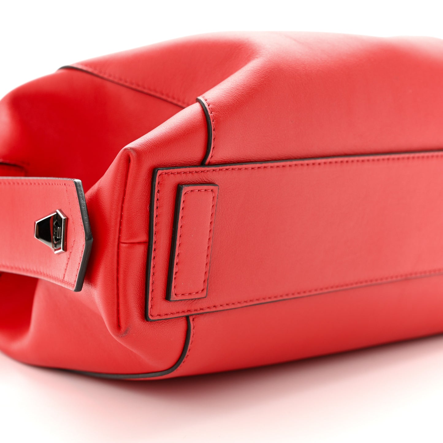 Calfskin Small Soft Antigona Red