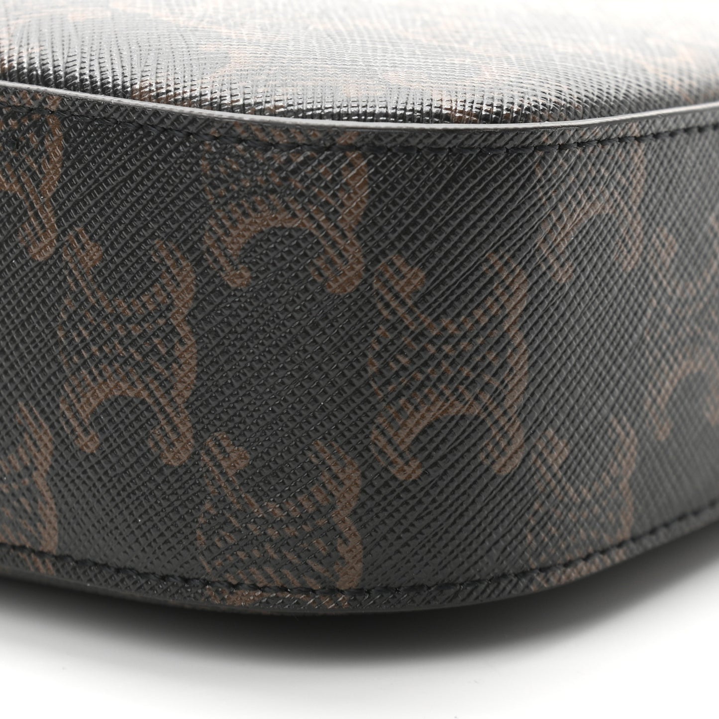 Triomphe Canvas Small Camera Bag Tan