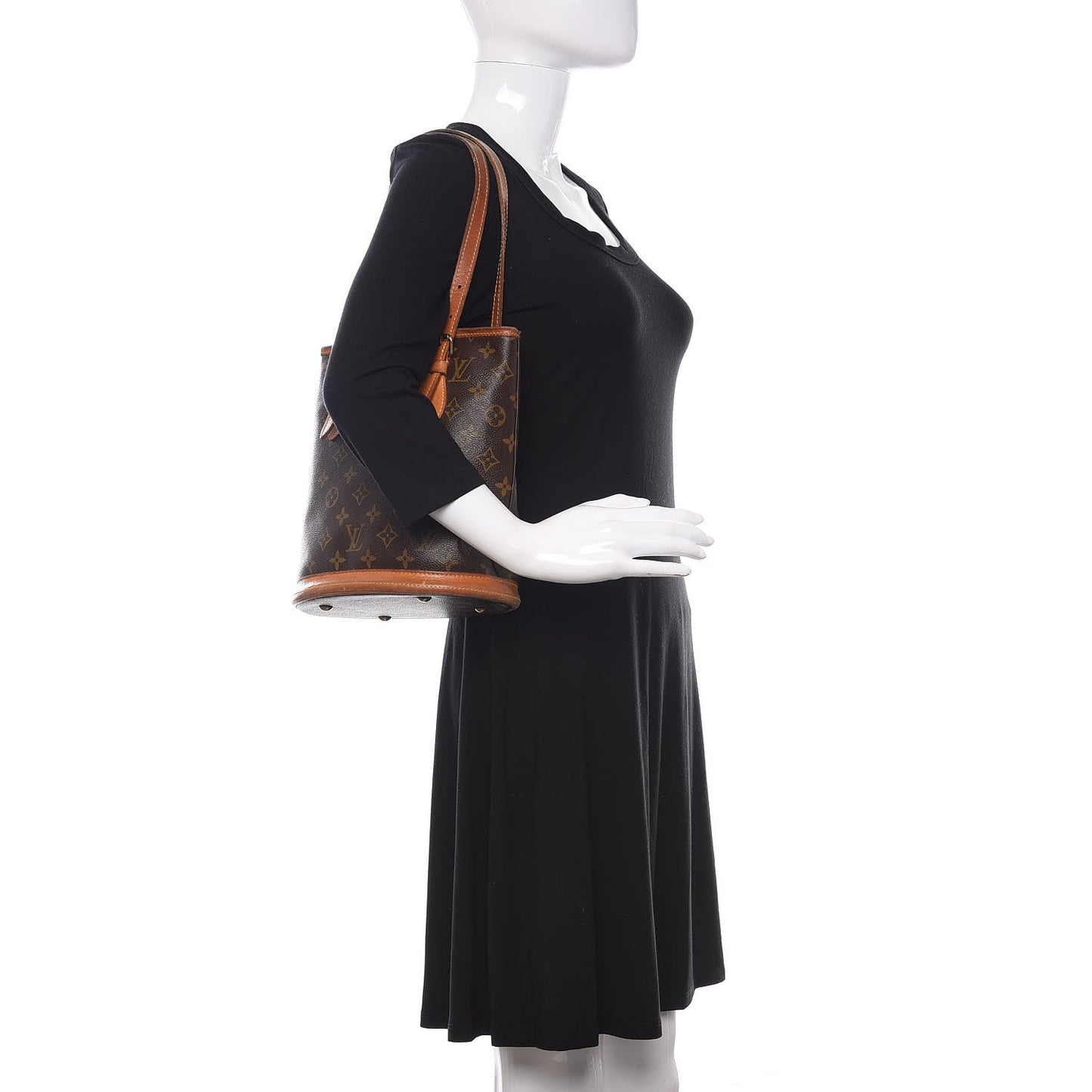 Monogram Petit Bucket 23