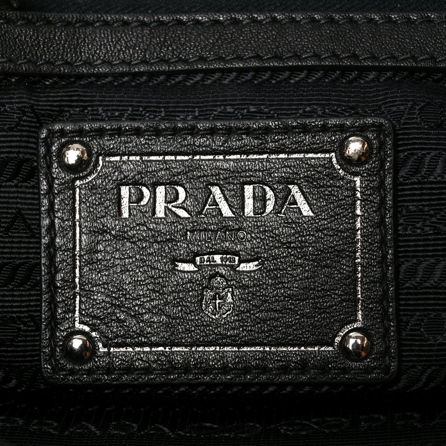 Soft Calf Chain Tote Black