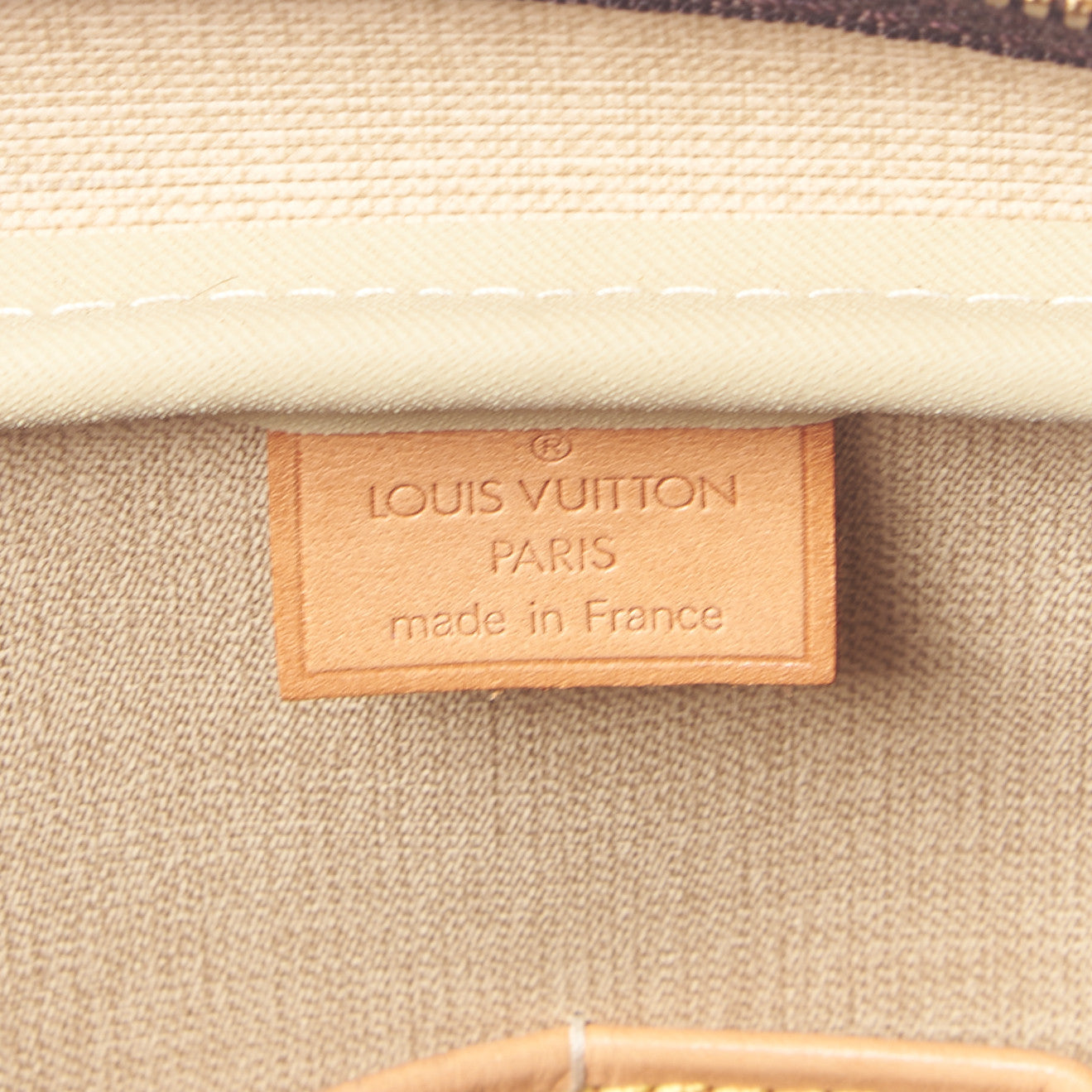 Louis Vuitton Monogram Deauville 9 of 9