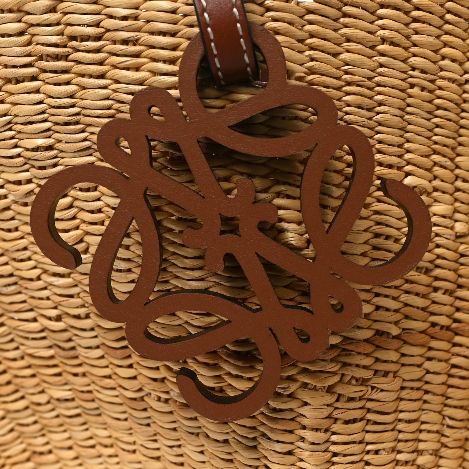 Loewe Calfskin Raffia Paulas Ibiza Small Shell Basket Tote Bag Natural Tan 10 of 17