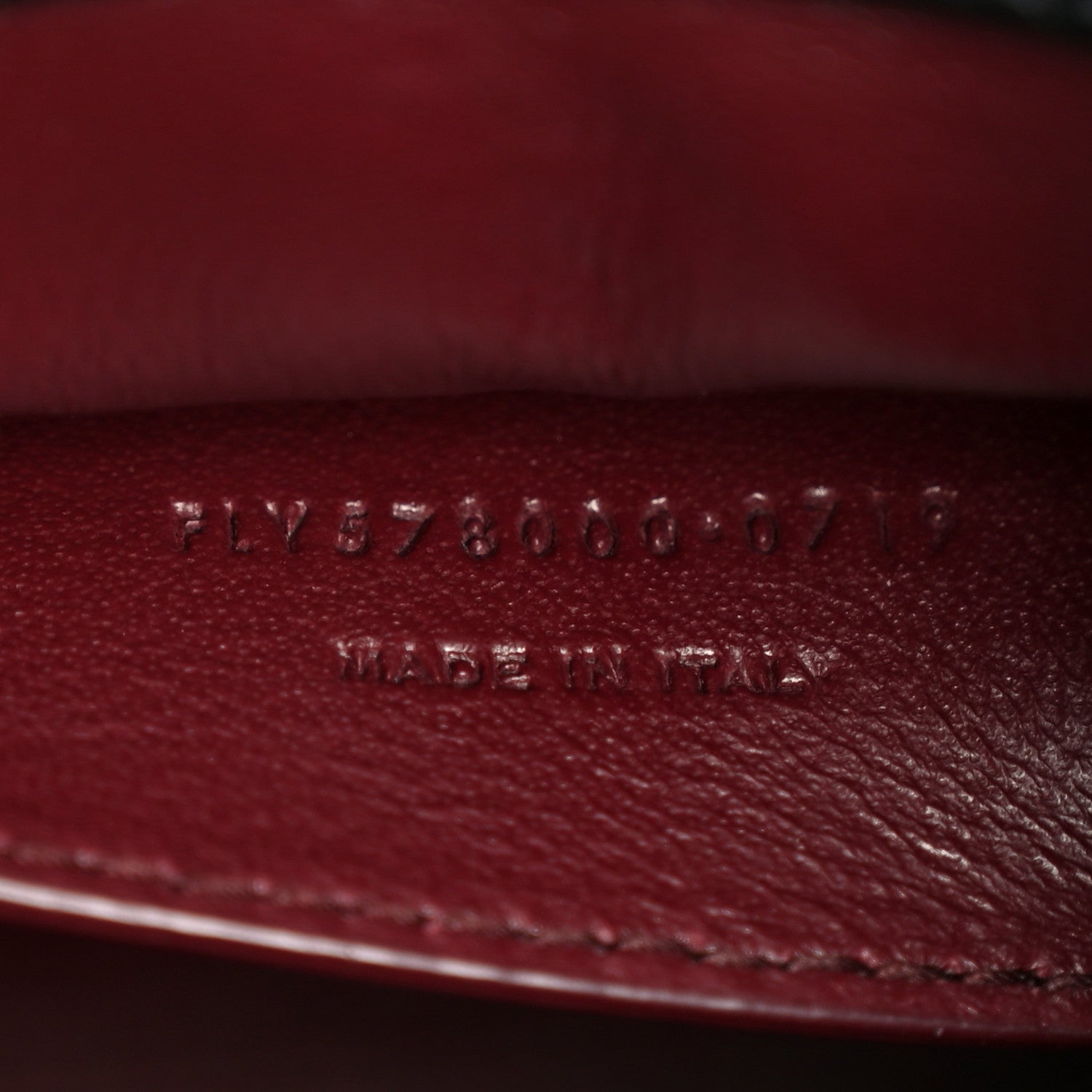 Saint Laurent Kid Scamosciato Smooth Calfskin Medium Classic Monogram Cassandra Top Handle Black Rouge Legion 7 of 10