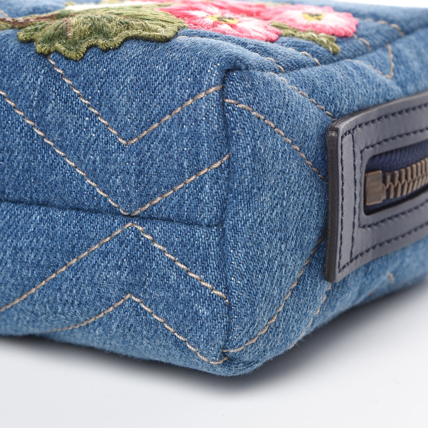 Gucci Denim Matelasse Flower Japan Limited GG Marmont Cosmetic Case Blue 9 of 9