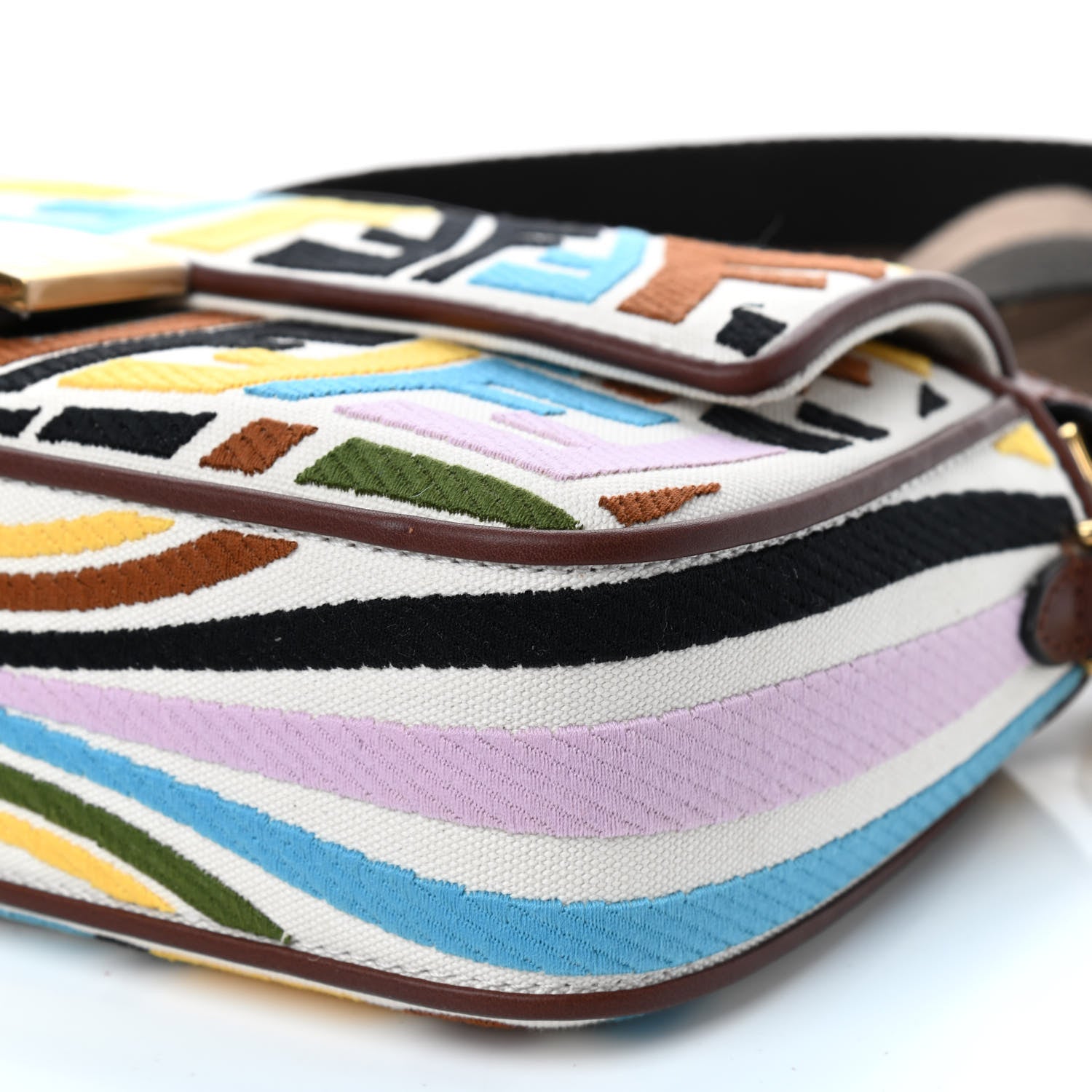 Fendi X SARA COLEMAN Canvas Vitello King Seta FF Fish Eye Embroidered Baguette Grezzo Multicolor Ghianda 10 of 12