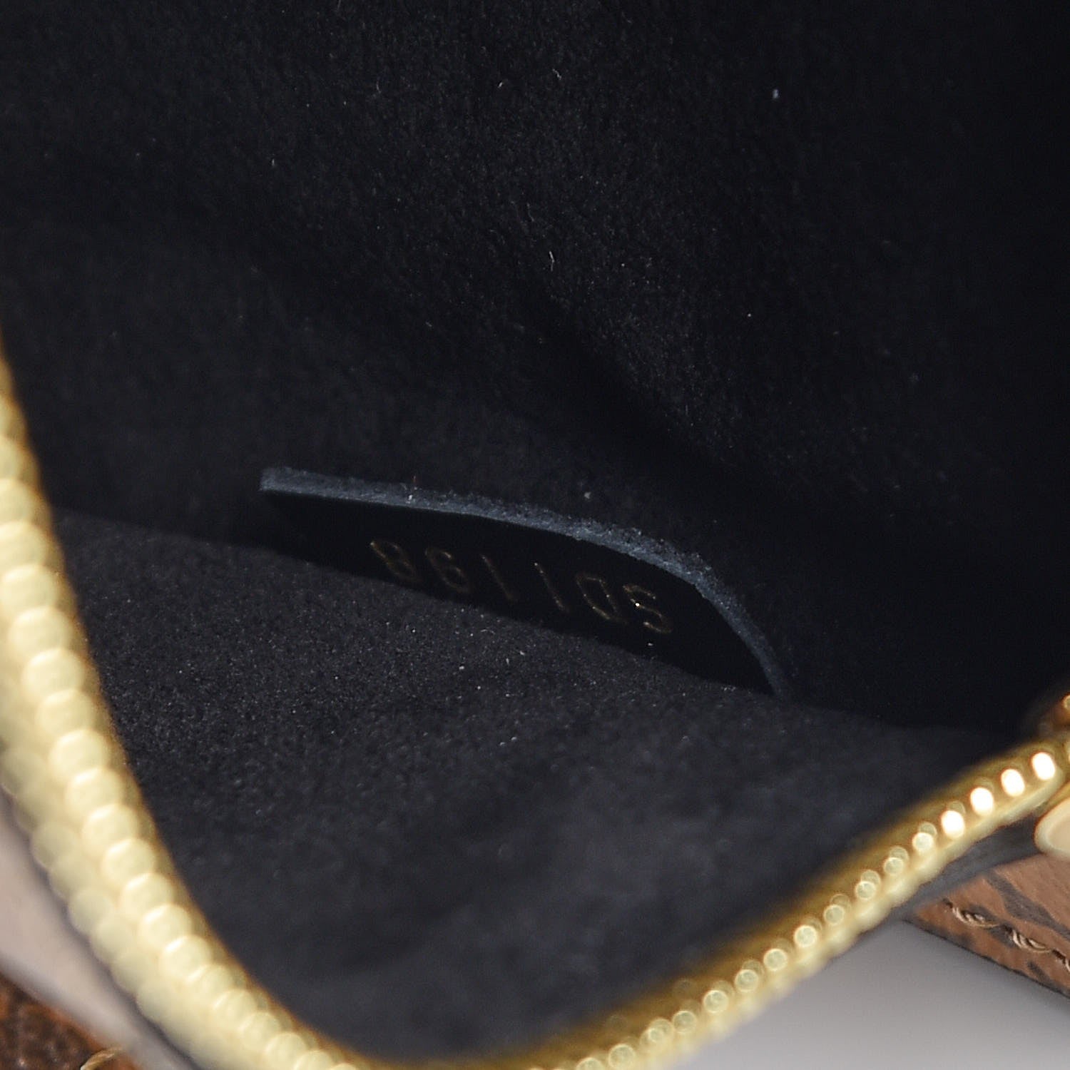 Louis Vuitton Reverse Monogram Pochette Metis 8 of 9