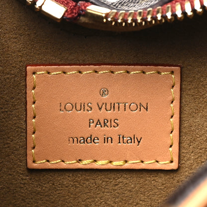 Louis Vuitton Monogram Game On Coeur 6 of 7