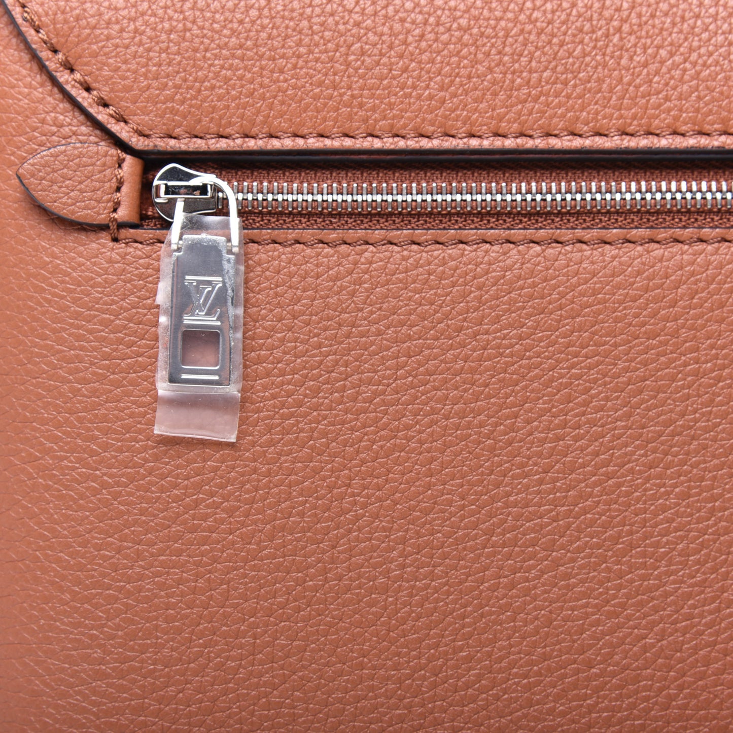 Soft Calfskin My Lockme Top Handle Caramel Creme Black