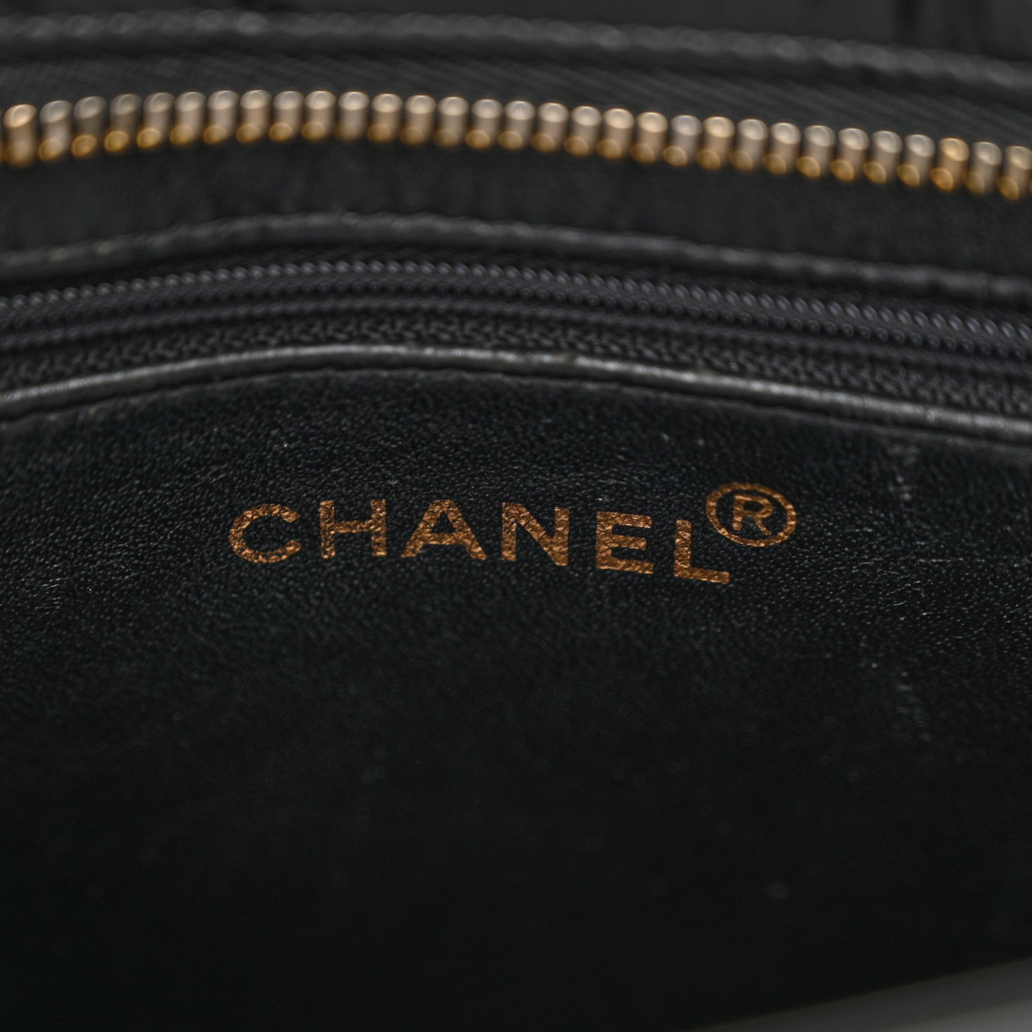 Chanel Patent Medallion Tote Black 7 of 15