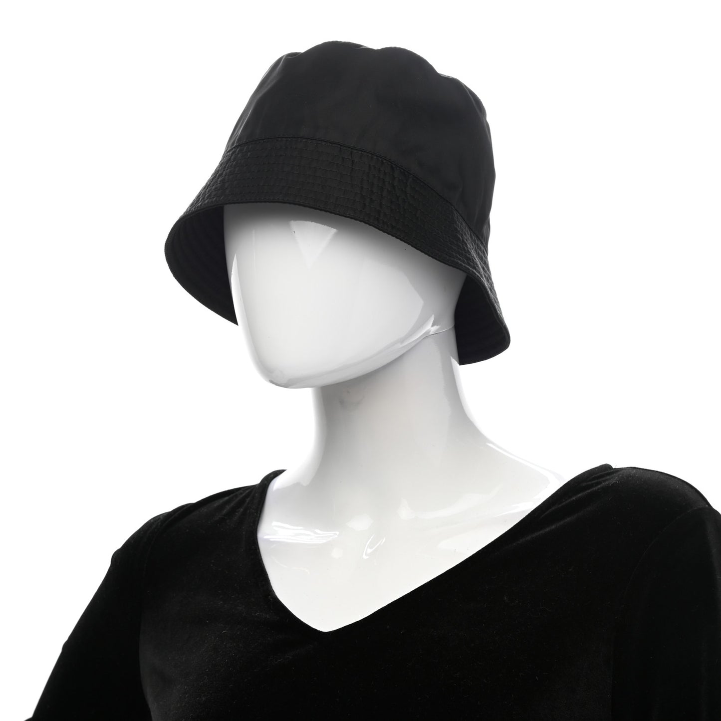 Re-Nylon Metal Triangle Logo Mens Bucket Hat M Black