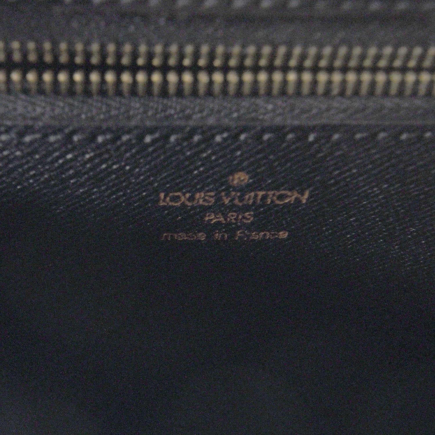 Louis Vuitton Epi Saint Cloud Black 7 of 8