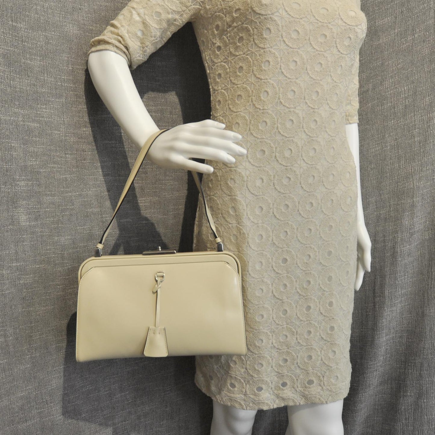 Vitello Framed Bag Soia