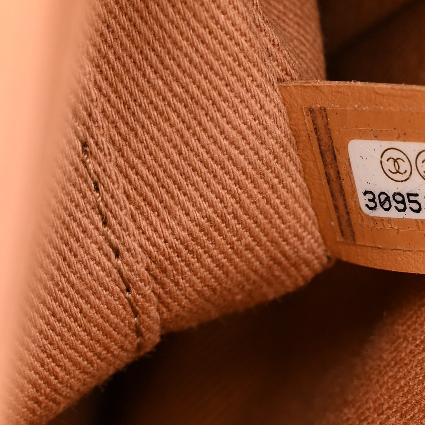 Caviar Quilted Medium Business Affinity Flap Brown