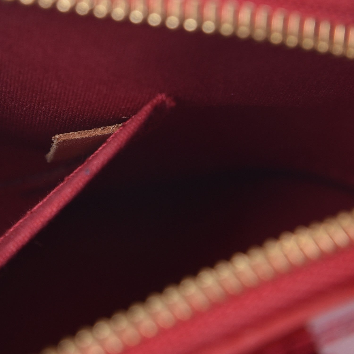 Louis Vuitton Vernis Alma BB Pomme D'Amour 8 of 9