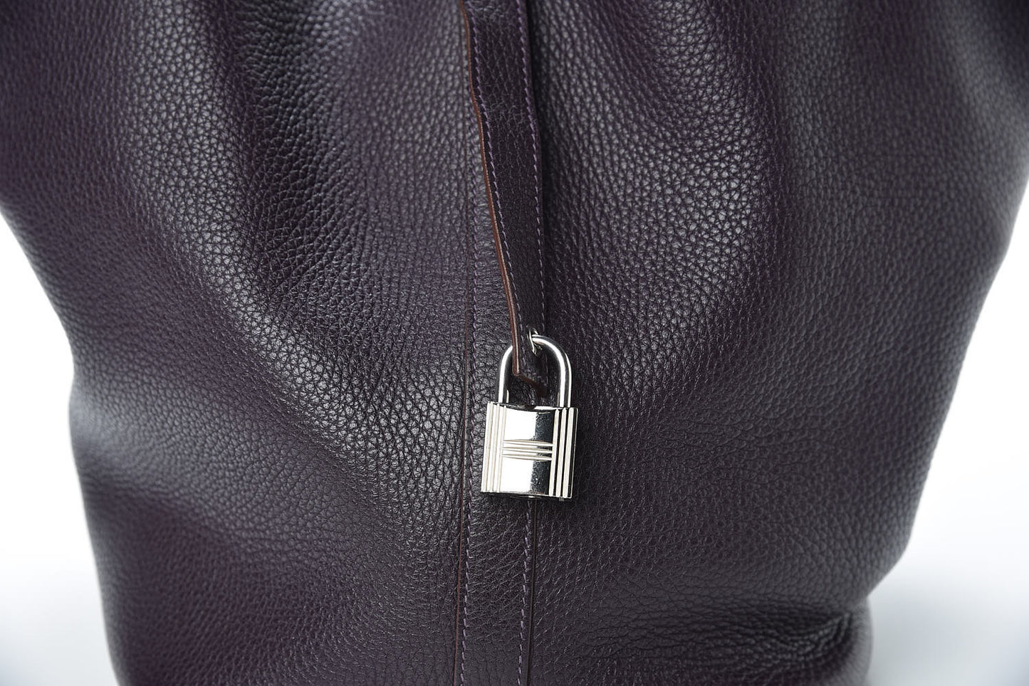 Taurillon Clemence Picotin Lock 26 GM Raisin