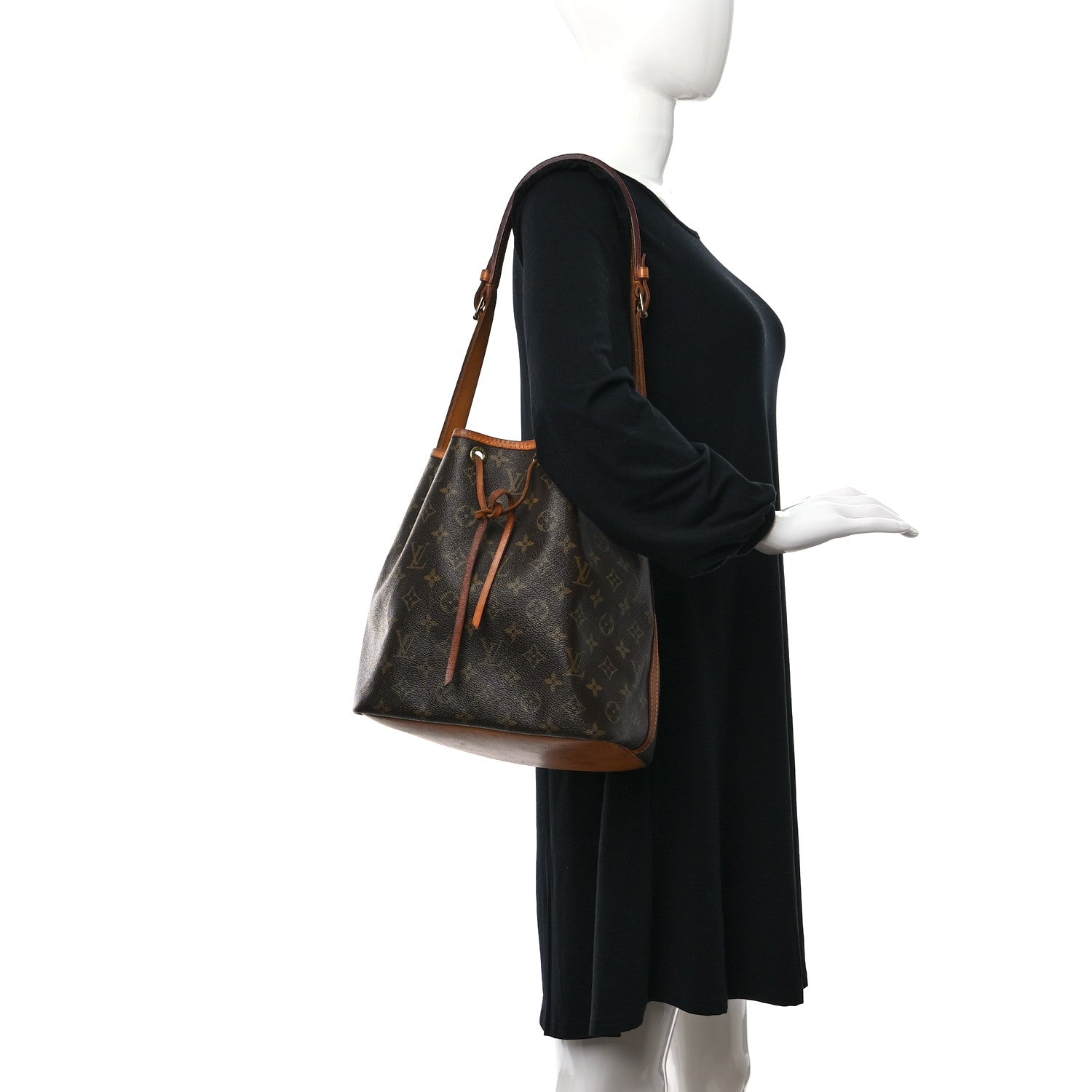 Louis Vuitton Monogram Petit Noe 2 of 11